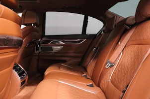 Vehicle image BMW 750i xDrive SAG
