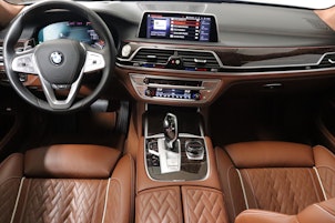 Vehicle image BMW 750i xDrive SAG