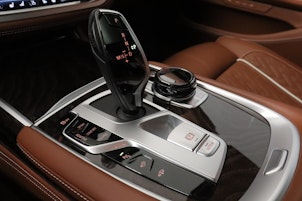 Vehicle image BMW 750i xDrive SAG