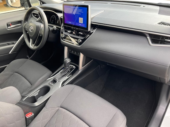 Vehicle image 13 Vehicle image 13