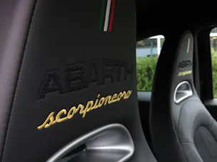 Fiat 595 Abarth 1.4 T-Jet 165 Scorpione Oro
