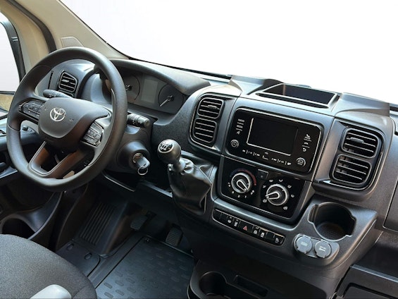 Vehicle image 12 Vehicle image 12