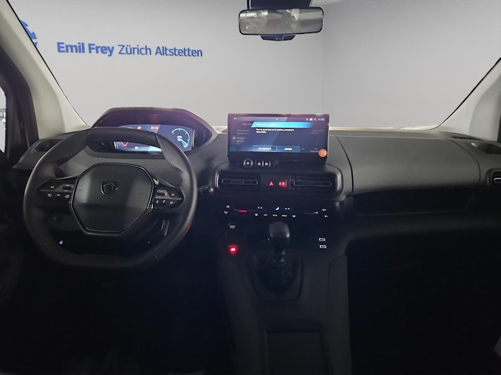 Vehicle image PEUGEOT RIFTER