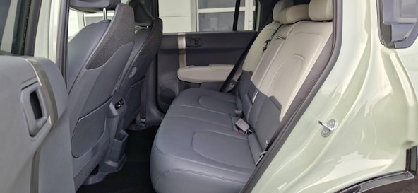 Vehicle image 9 Vehicle image 9