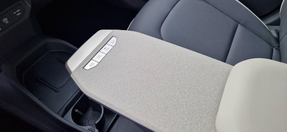 Vehicle image 8 Vehicle image 8