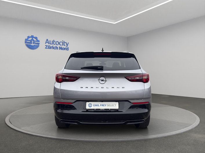 Vehicle image OPEL GRANDLAND