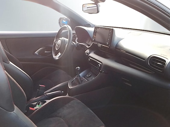 Vehicle image 9 Vehicle image 9