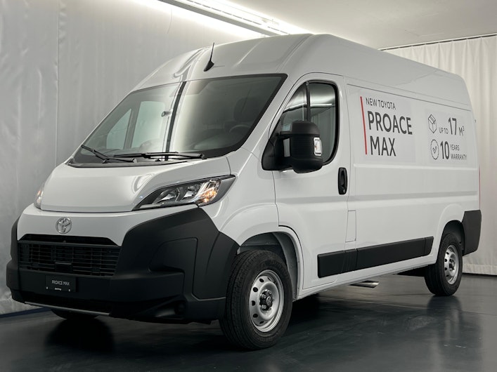 Vehicle image TOYOTA PROACE MAX