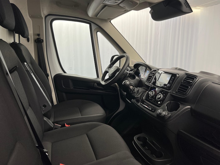 Vehicle image TOYOTA PROACE MAX