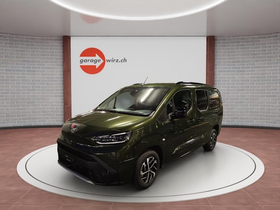 First vehicle image First vehicle image