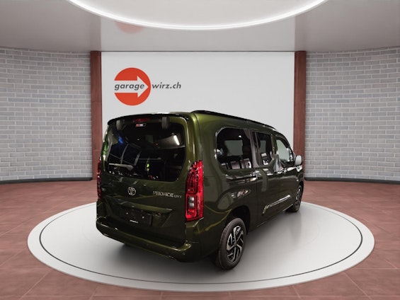 Vehicle image 4 Vehicle image 4