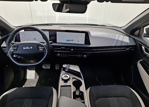 Vehicle image 8 Vehicle image 8