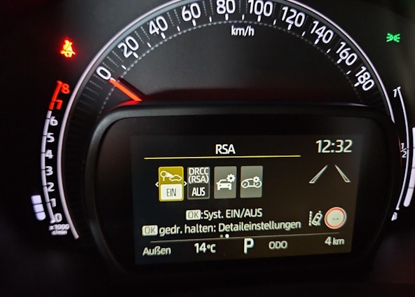 Vehicle image 14 Vehicle image 14