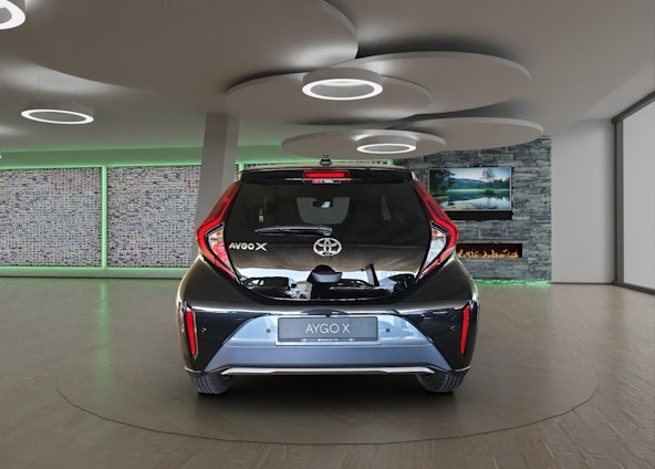 Vehicle image 2 Vehicle image 2