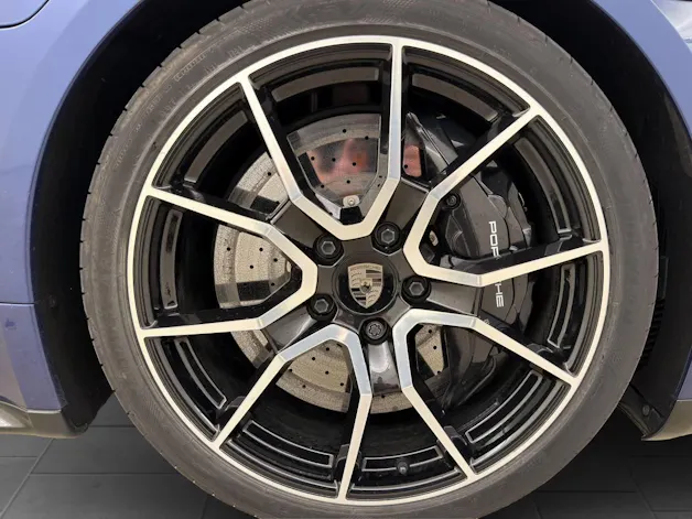 Porsche Taycan Turbo S Sport Turismo
