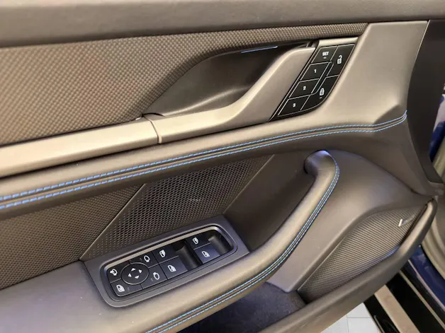 Porsche Taycan Turbo S Sport Turismo