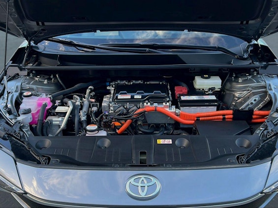 Vehicle image 13 Vehicle image 13