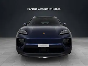 PORSCHE Macan 4