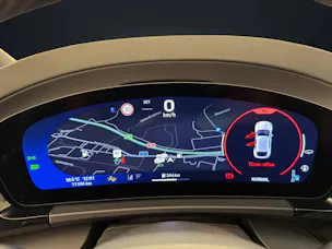 PORSCHE Macan 4