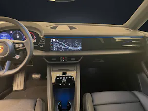 Porsche Macan 4