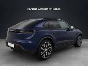 PORSCHE Macan 4