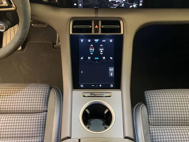 Porsche Taycan 4S Cross Turismo