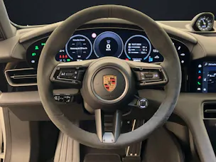 Porsche Taycan 4S Cross Turismo