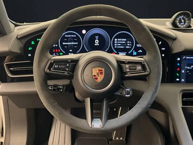 Porsche Taycan 4S Cross Turismo