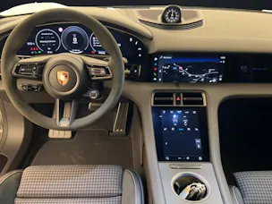 Porsche Taycan 4S Cross Turismo
