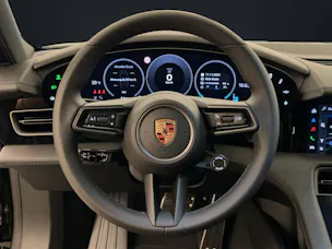 Porsche Taycan 4 Cross Turismo
