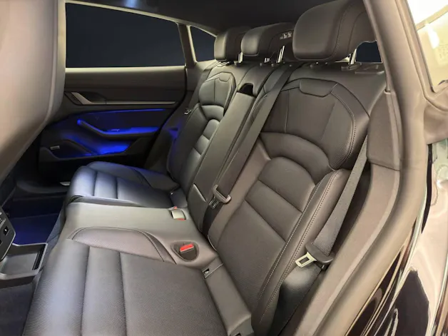 PORSCHE Taycan 4 Cross Turismo