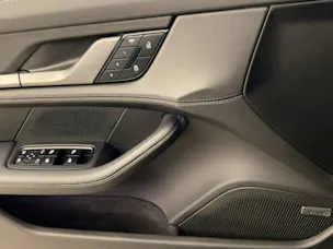 Porsche Taycan 4 Cross Turismo
