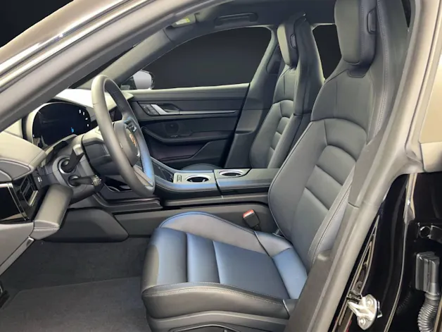 Porsche Taycan 4 Cross Turismo