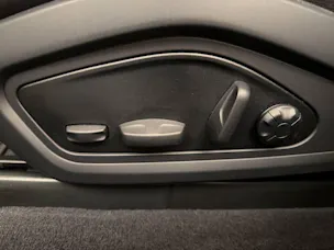 PORSCHE Taycan 4 Cross Turismo