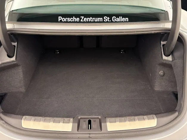 PORSCHE Taycan 4S