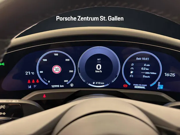 PORSCHE Taycan 4S