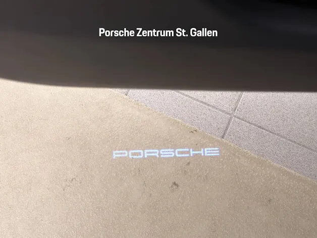 PORSCHE Taycan 4S