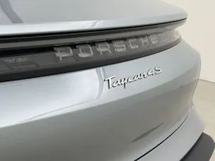 Porsche Taycan 4S