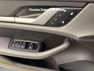 PORSCHE Taycan 4S