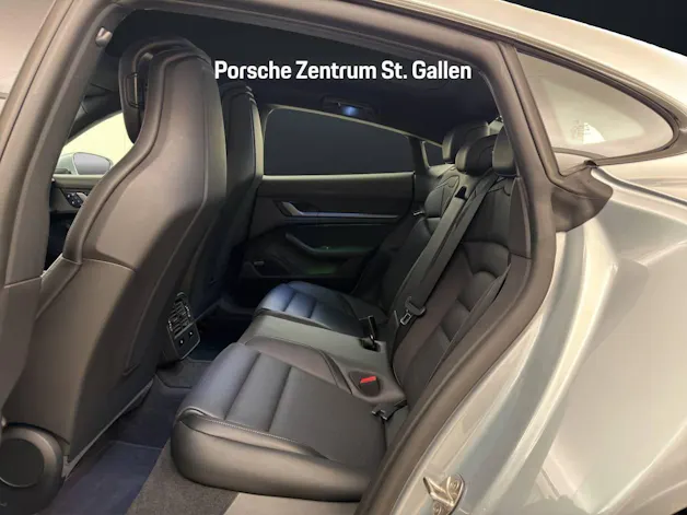 PORSCHE Taycan 4S