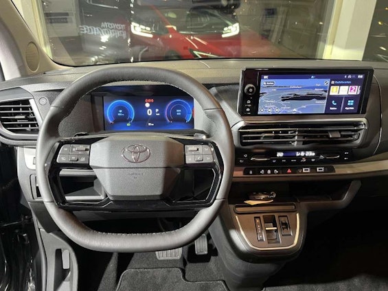 Vehicle image 11 Vehicle image 11