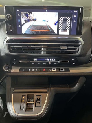 Vehicle image 10 Vehicle image 10