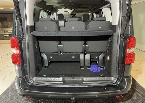 Vehicle image 13 Vehicle image 13