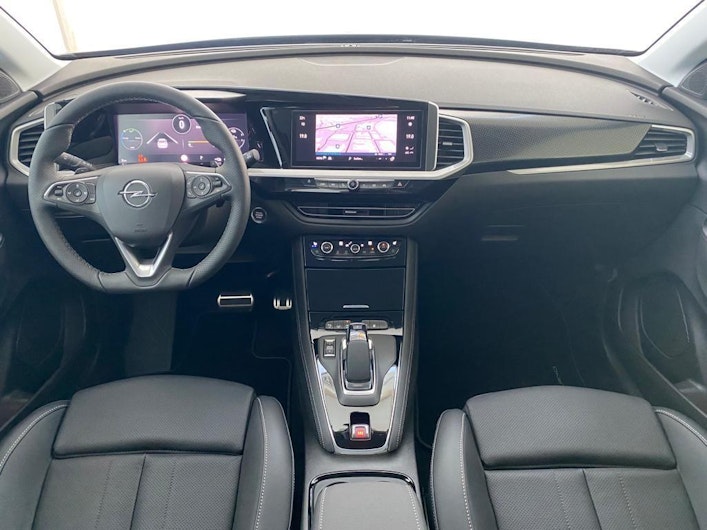 Vehicle image OPEL GRANDLAND