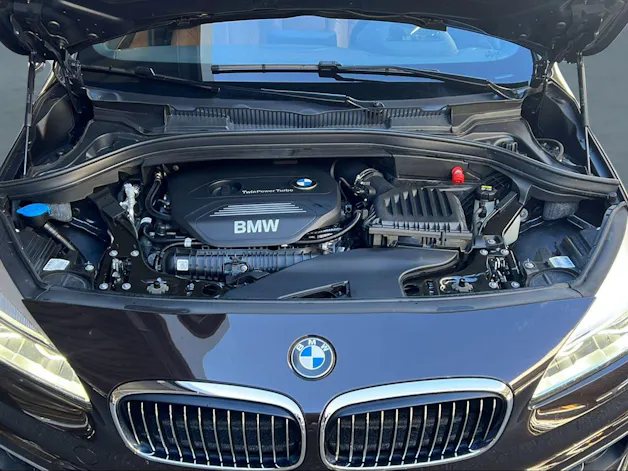 BMW 225i xDrive SAG Active Tourer