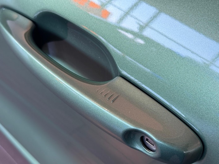 Vehicle image FORD KUGA