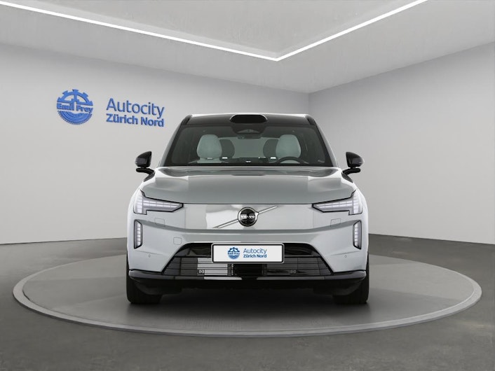 Vehicle image VOLVO EX 90