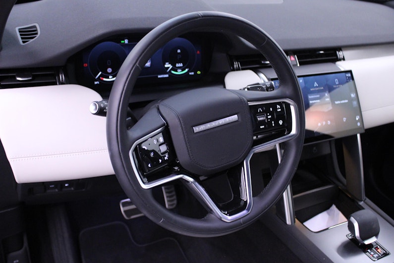 Vehicle image LAND ROVER DISCOVERY SPORT