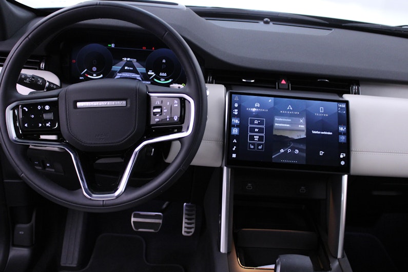 Vehicle image LAND ROVER DISCOVERY SPORT