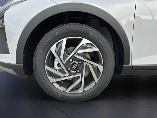 Hyundai BAYON 1.0 T-GDi 100 Amplia